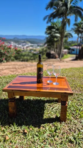 Mesa de centro madeira de lei 