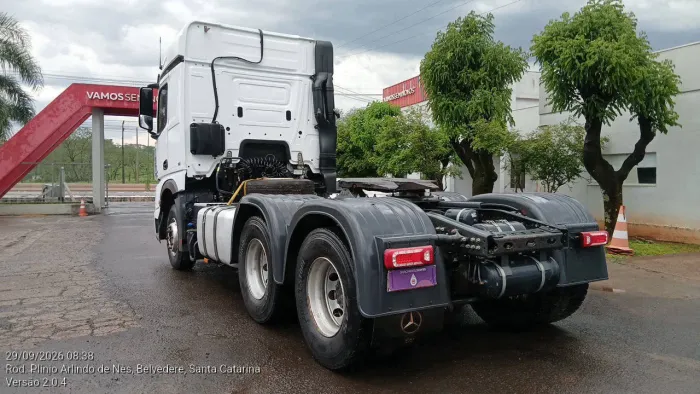 Mercedes-Benz Actros Actros 2651 MP5 LS 6x4 2p (diesel)(E5) 2021/2022 Vamos Seminovos Chap
