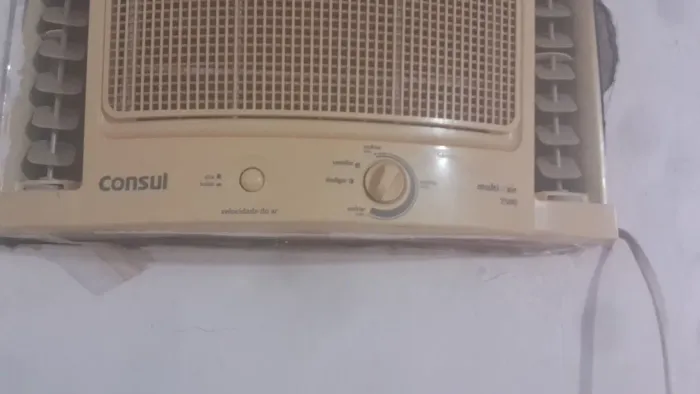 Vendo ar condicionado consul 7500 btus janela 127 volts