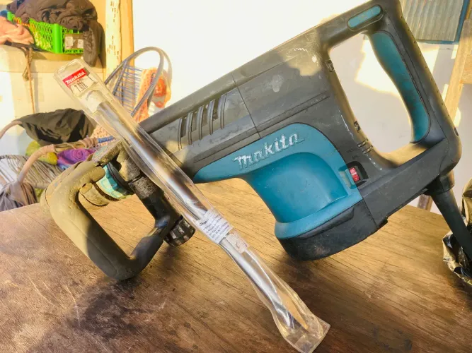 Martelete makita 11k