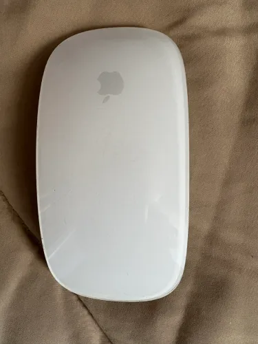 Apple Magic Mouse R$ 420