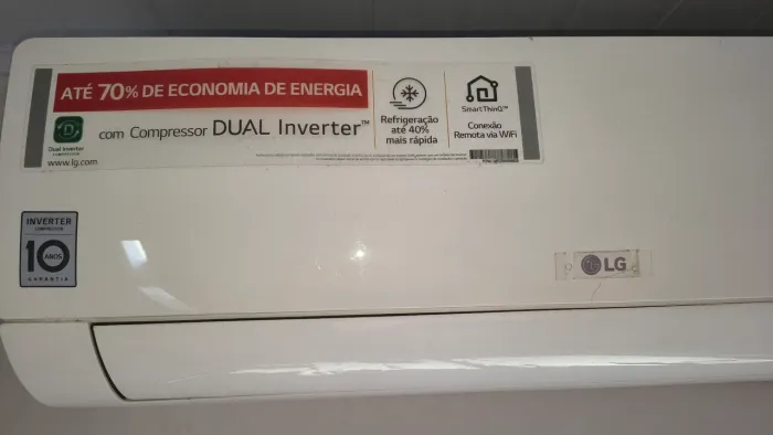 AR CONDICIONADO USADO, POREM BEM CONSERVADO, SERA NECESSÁRIO COLOCAR  GÁS 