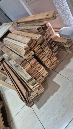 Ripas de pallets medidas 0.80 centímetros, 1mt é 1.20mt, entregamos.