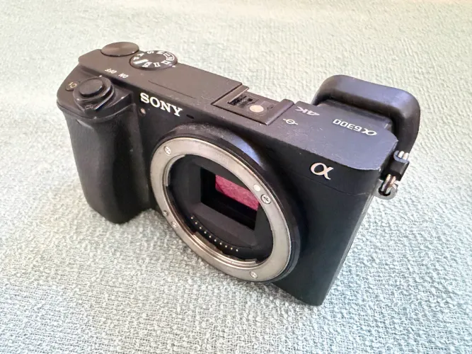 Sony A6300