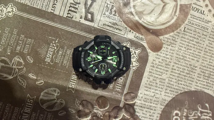Relógio Casio MCW-200H Chronograph Original (Sem Pulseira / Para Revisão ou Peças)