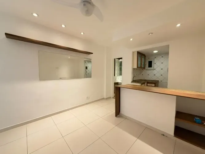 LEBLON  ÓTIMO APARTAMENTO NA RUA DIAS FERREIRA