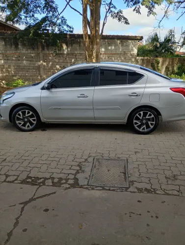 Nissan Versa SL 1.6 16V Flexstart 4P Mec. 2017