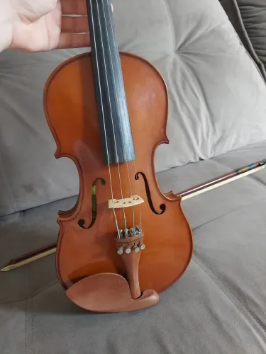 Violino Eagle VE 441 4/4 - Impecável, Pronto para Tocar