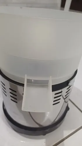 Espremedor de laranja elétrico