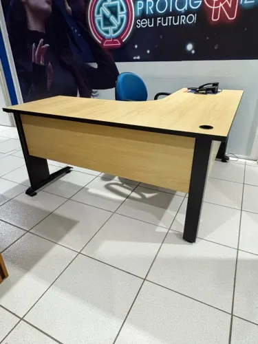 MESA ESCRITORIO EM L