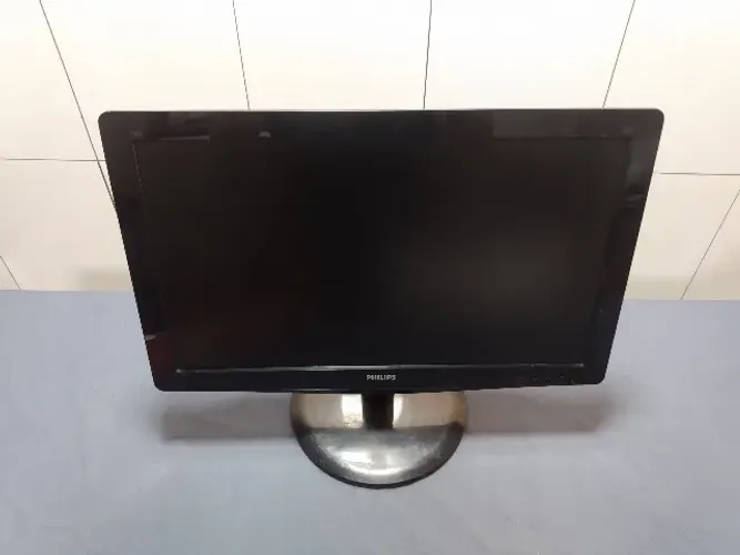 Monitor LCD 17"