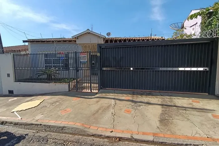 Seu Novo Lar no Jardim Ariano: 3 Quartos, 2 Vagas