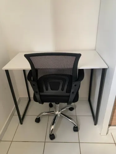 KIT MESA + CADEIRA DE ESCRITÓRIO