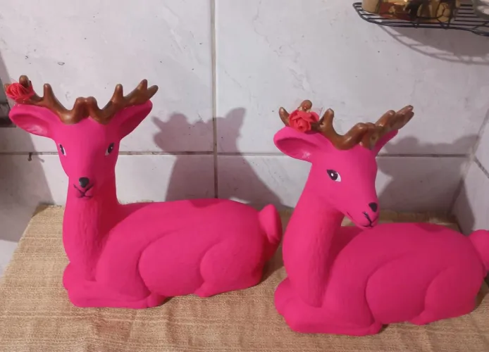 Casal de cervos (leia a descrição)