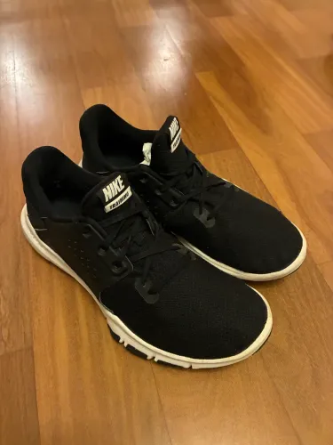 Tênis Nike Flex Original pouco usado