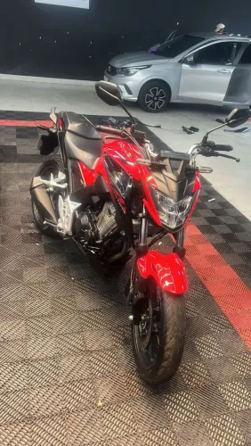 Honda CB 300F