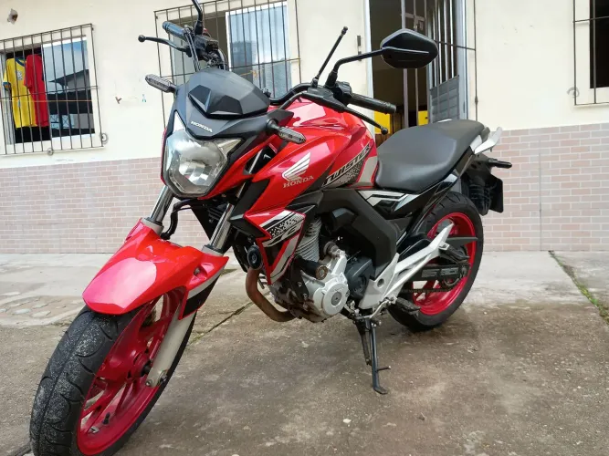 Honda CB Twister 250 ABS 2021 | 61.000 km | Conservada | Manual + Chave Reserva