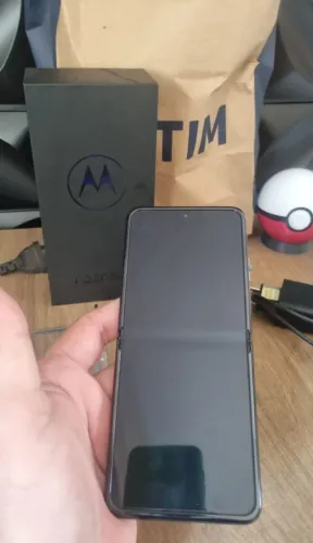 Celular Motorola RAZR 40 ultra 256G