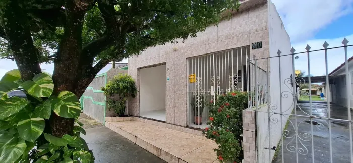 Casa com ponto comercial - Rua Nova - Penedo