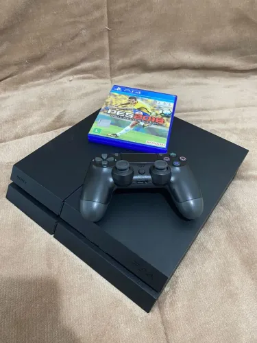 PS4 500GB + CONTROLE + JOGO