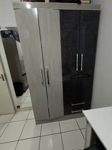 Guarda roupa