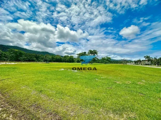 Terreno à Venda no Acapulco no Guarujá | Omega Imóveis