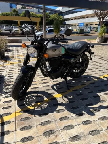 Royal Enfiel HUNTER 350 - Raridade