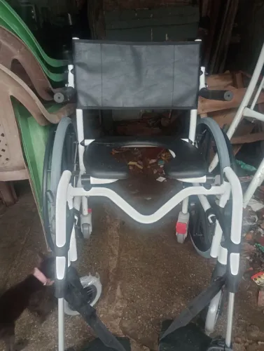 Cadeira de banho para deficientes 