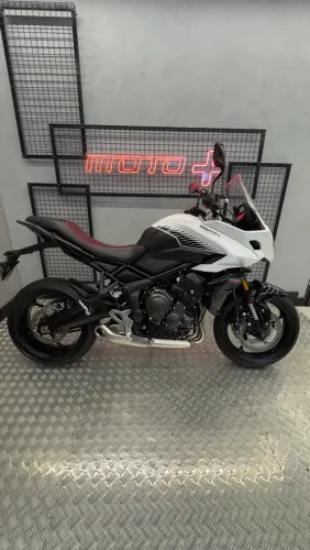 Tiger Sport 660 impecável