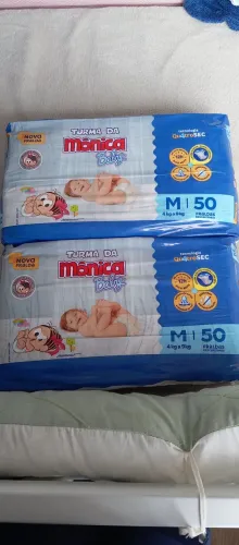 Vendo fraldas descartáveis M
