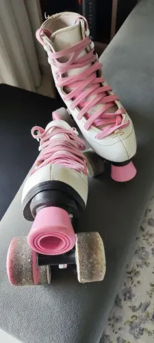 PATINS DE RODINHAS TAMANHO 33/34