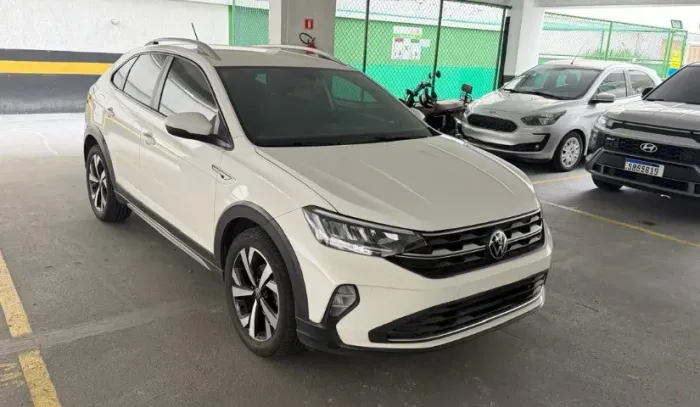 Volkswagen Nivus Highline 1.0 200 TSI Flex AUT 2021