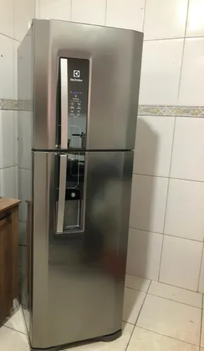 Geladeira Electrolux Top Freezer 400L com Dispenser de Água - Platinum (DW44S)