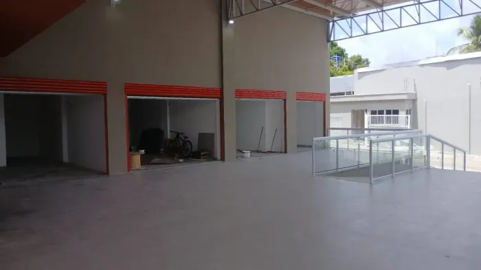 Salas comerciais - Messejana -Av. Frei Cirilo