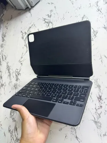 Capa teclado Apple p/ iPad pro 11"