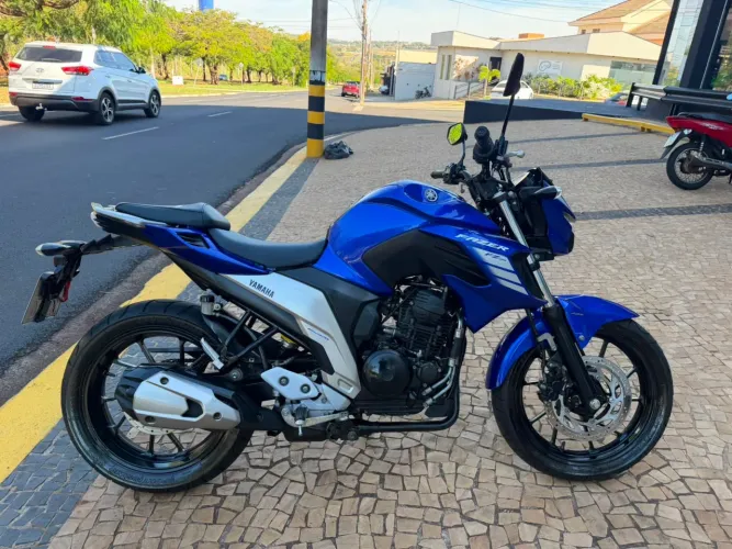 YAMAHA FAZER 250 FLEX