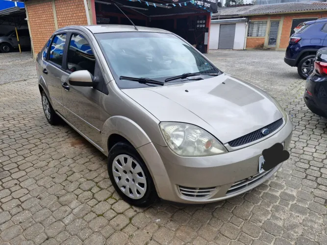 Ford Fiesta Sed. 1.6 8V Flex 4P 2005