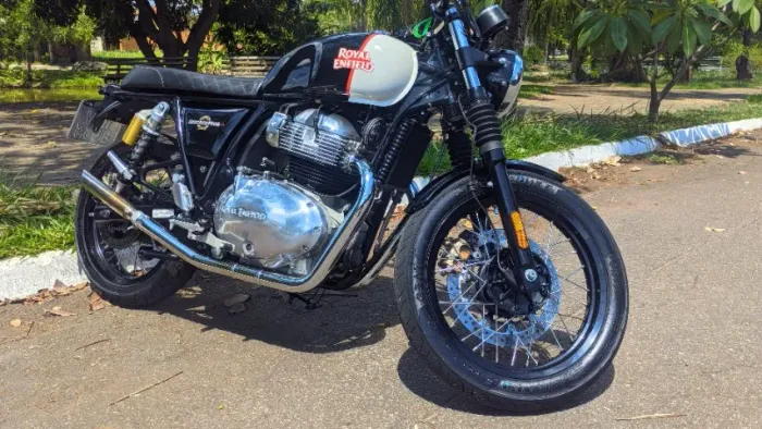 Royal Enfield Interceptor 650 2024 Black Pearl com PPF