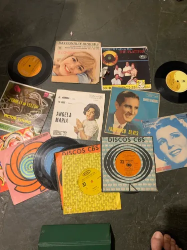 Lote 21 compactos LPs discos 78rpm vinil + bag 