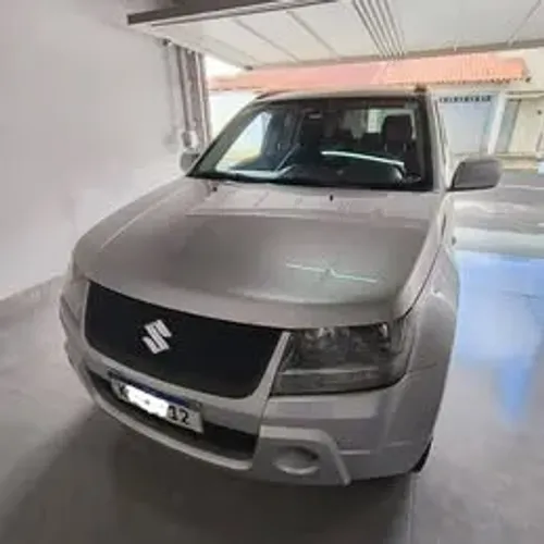 Suzuki Grand Vitara 2.0 16V 4x2/4x4 5P Mec. 2010