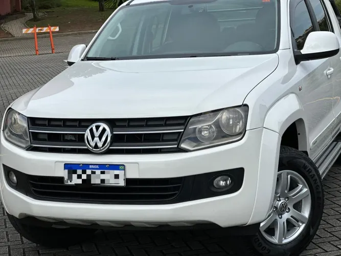 Volkswagen Amarok Trendline CD 2.0 TDI 4X4 Dies AUT 2014