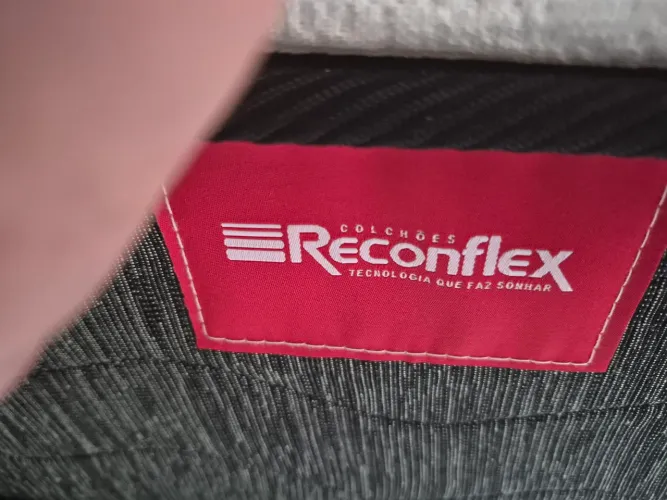 Cama Reconflex estado de nova