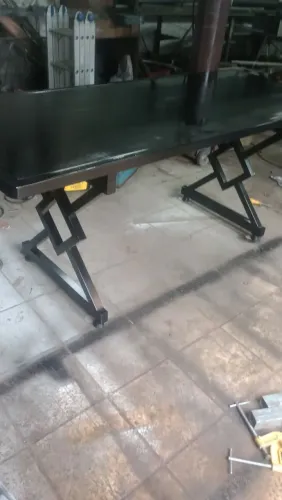 Pé de mesa industrial