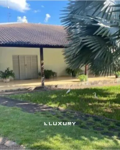 Chácara ampla em Caldazinha com 6.826m² e de construção de 450m²