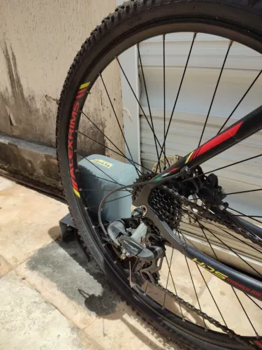 Vende-Se bicicleta