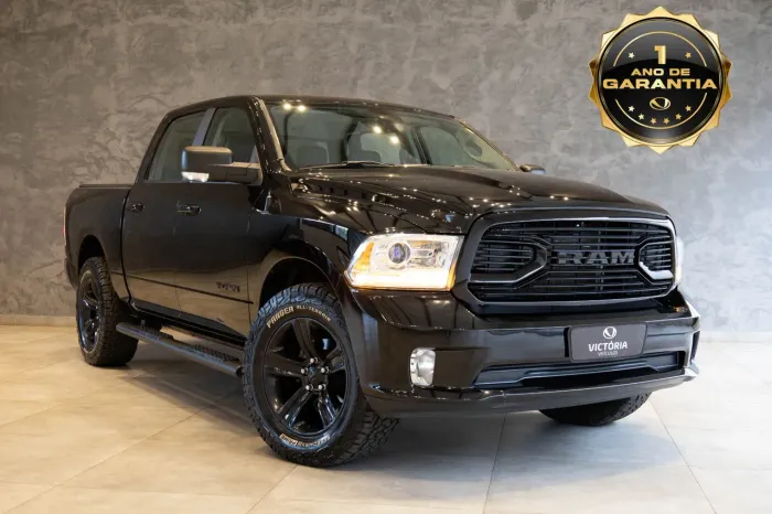 Ram Classic Laramie Night Edition 5.7 V8 16V Gasolina 4X4 Aut. 2023