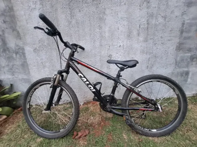 Bicicleta Caloi Wild aro 24 / 21 velocidades