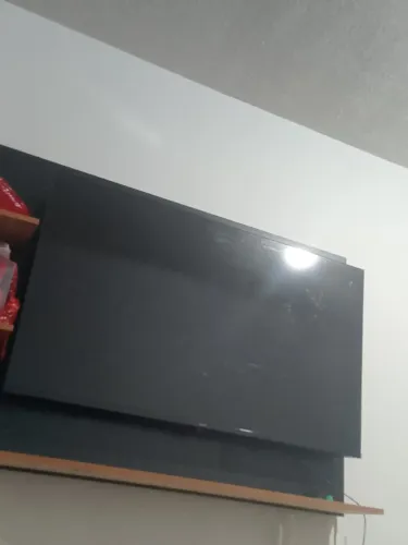 Vende uma televisão da marca Philips 50