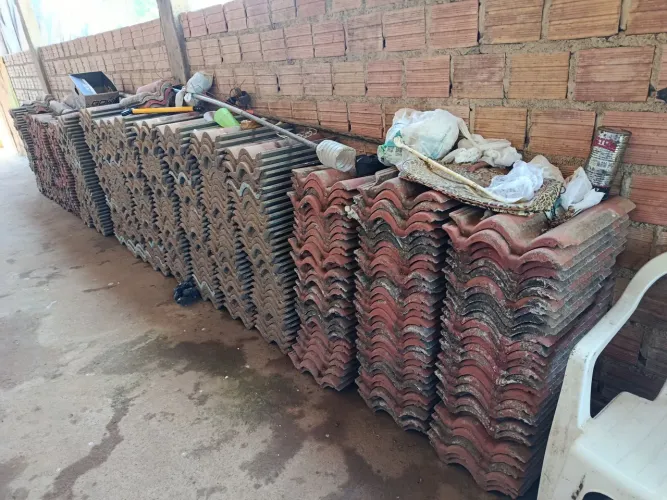VENDE SE TELHAS 