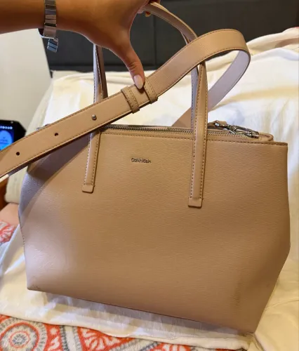 Bolsa calvin klein medio/grande pouquíssimo uso